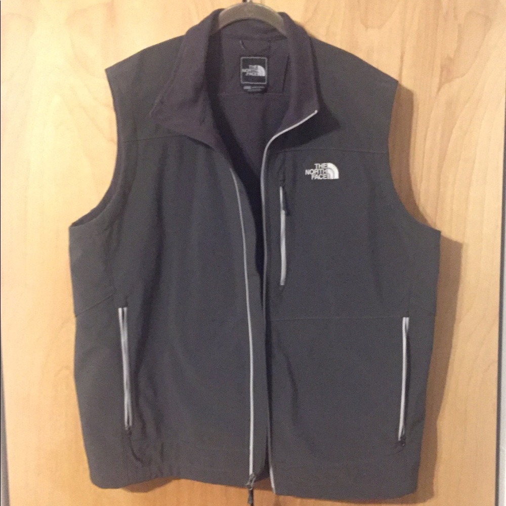 North Face men’s grey vest